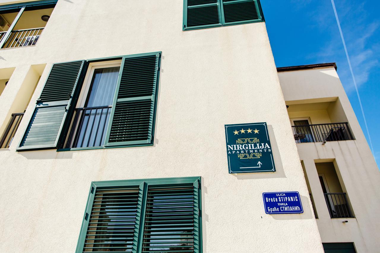 Apartments Nirgilija Tivat Eksteriør bilde